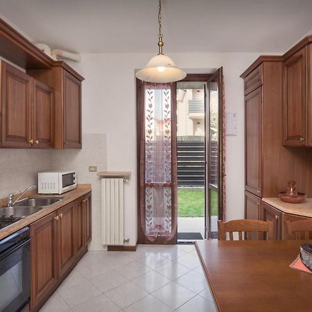 Casa Lory-Appartamento A Garda Garda  Exterior photo